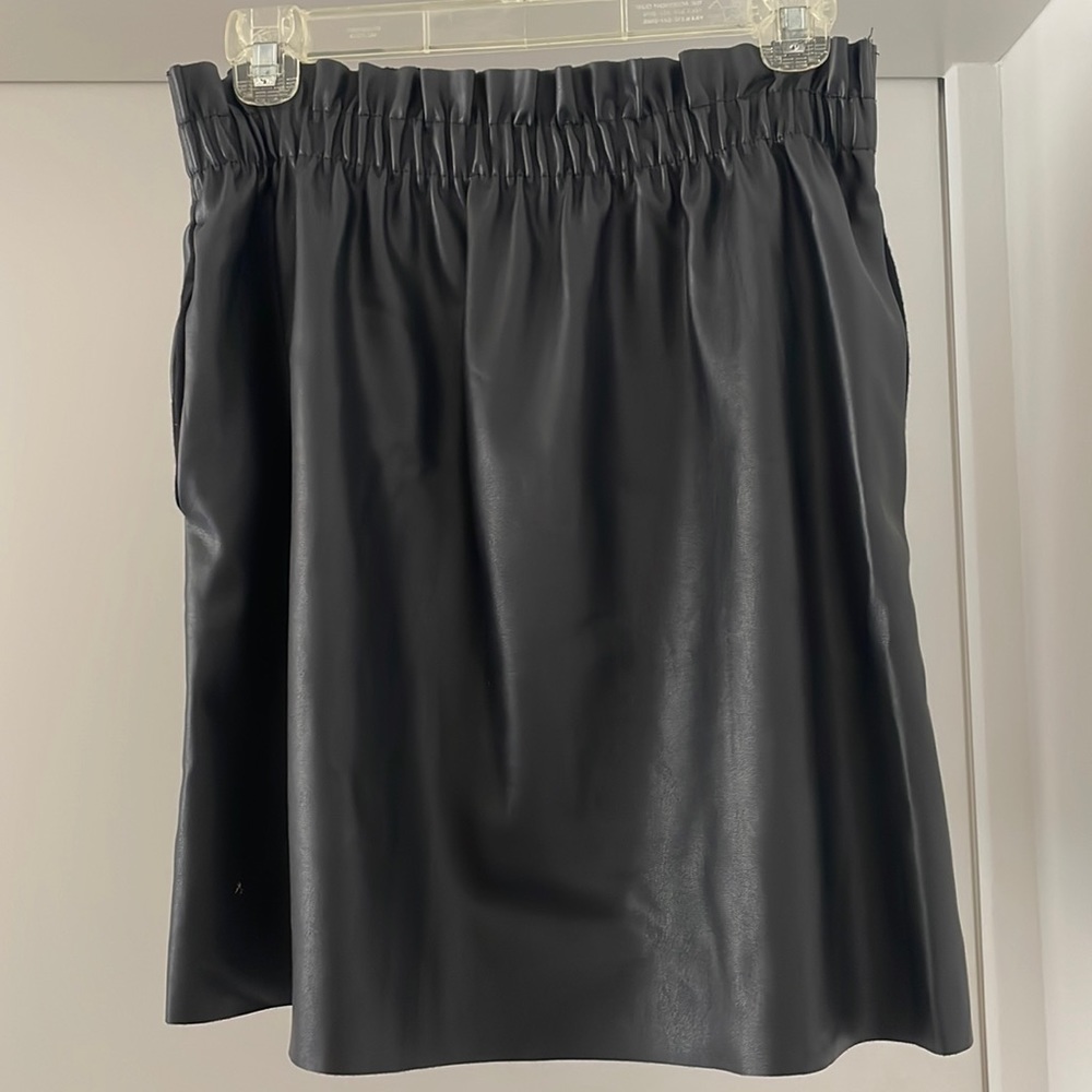 Zara Leather skirt with pockets